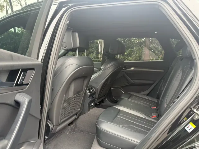 Audi Q5L — Фото автомобиля 6