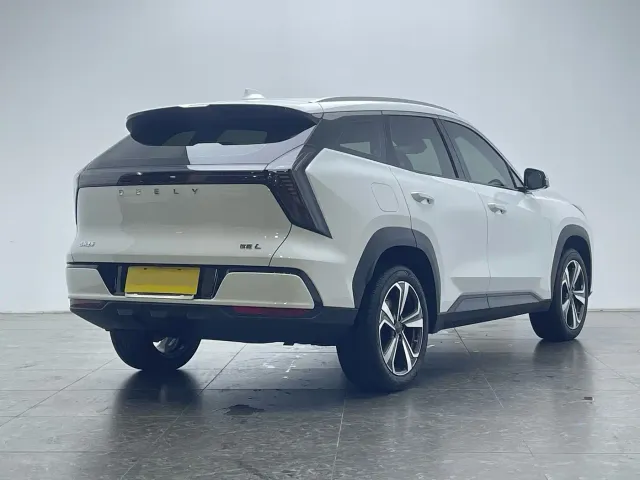Geely Boyue L — Фото автомобиля 3