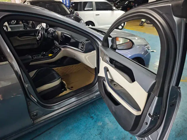 BYD Qin PLUS — Фото автомобиля 3