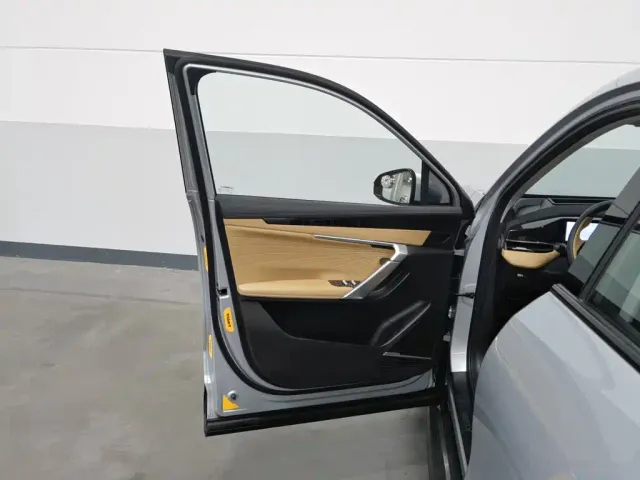 Geely Boyue L — Фото автомобиля 8