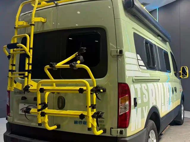 Maxus V80 RV — Фото автомобиля 6