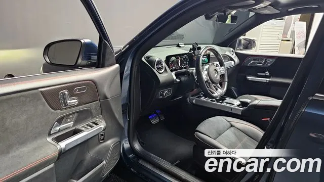 Mercedes-Benz GLB-Class — Фото автомобиля 10
