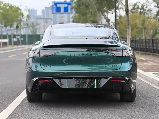 Luxeed S7 — Фото автомобиля 6