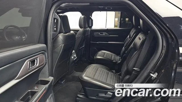 Ford Explorer 6th Gen — Фото автомобиля 17