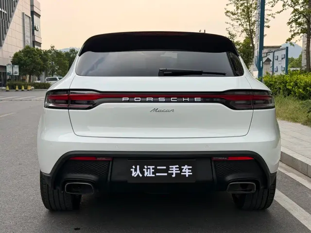Porsche Macan — Фото автомобиля 6