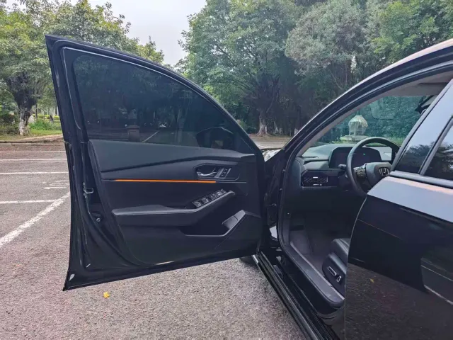 Honda Accord — Фото автомобиля 13