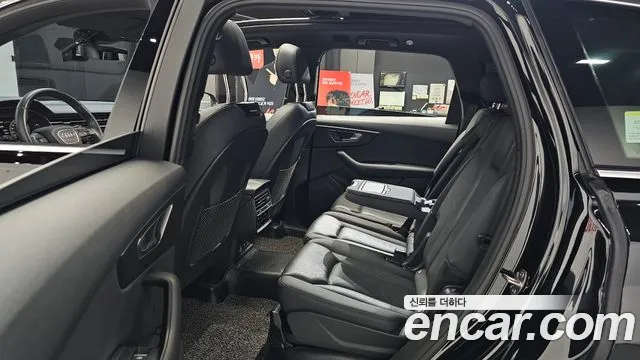 Audi Q7 45 TDI quattro Premium — Фото автомобиля 9