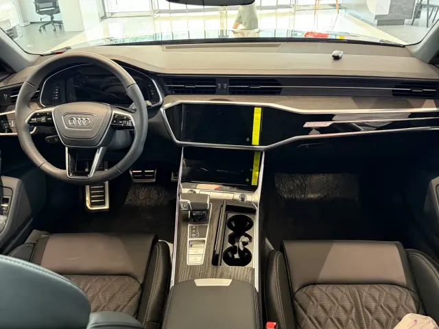 Audi A6L — Фото автомобиля 3