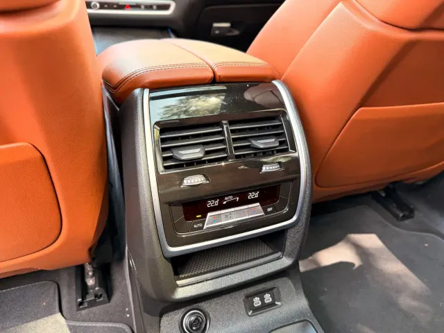 BMW X7 — Фото автомобиля 16