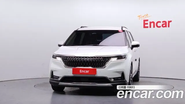 Kia Canival — Фото автомобиля 3