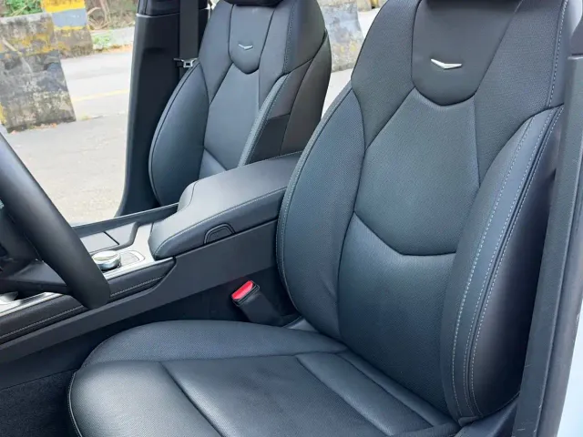Cadillac CT5 — Фото автомобиля 10