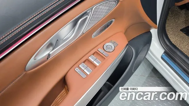 Genesis GV70 — Фото автомобиля 27