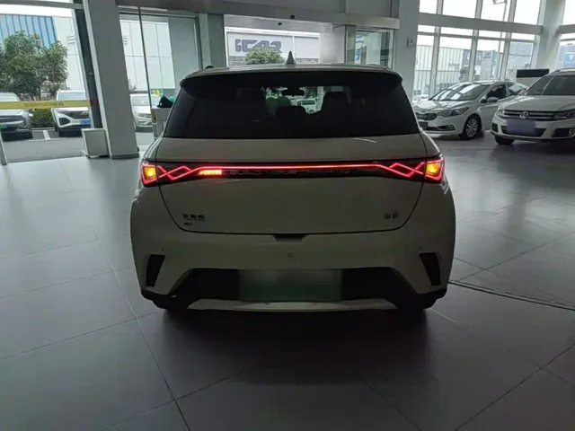 BYD Dolphin — Фото автомобиля 5