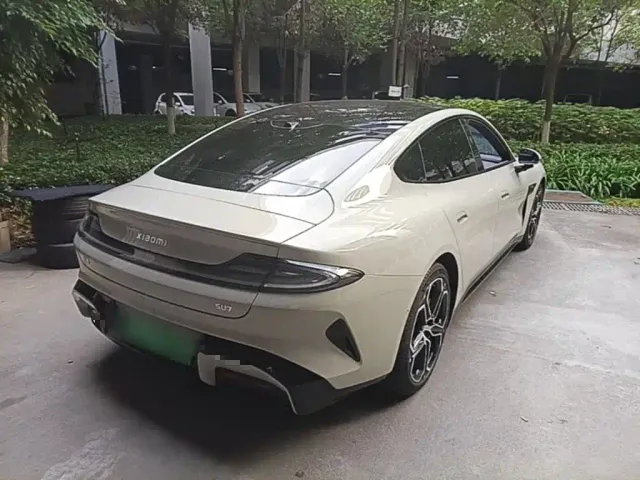 Xiaomi SU7 — Фото автомобиля 6