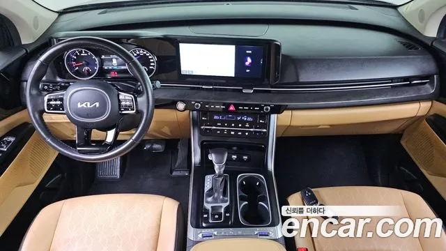 Kia Carnival Generation 4 — Фото автомобиля 10