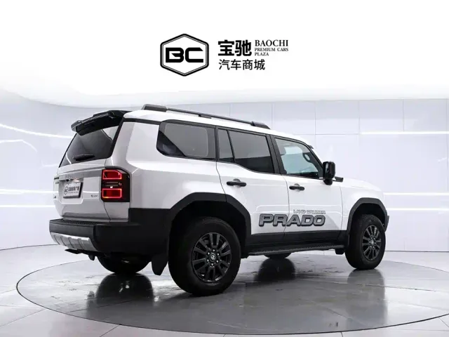 Toyota Prado — Фото автомобиля 3