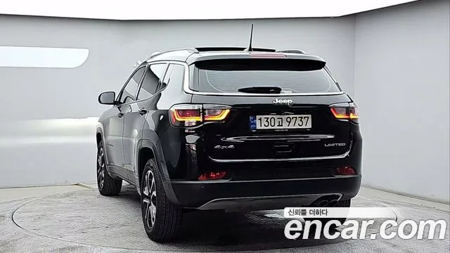 Jeep Compass 2nd Gen — Фото автомобиля 2