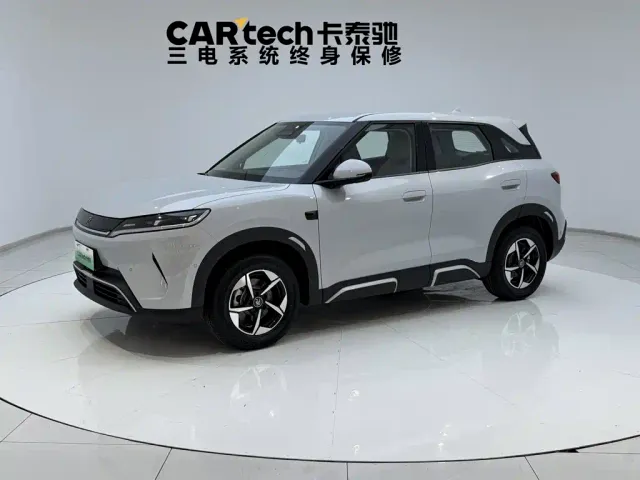Фотография автомобиля — BYD Yuan UP