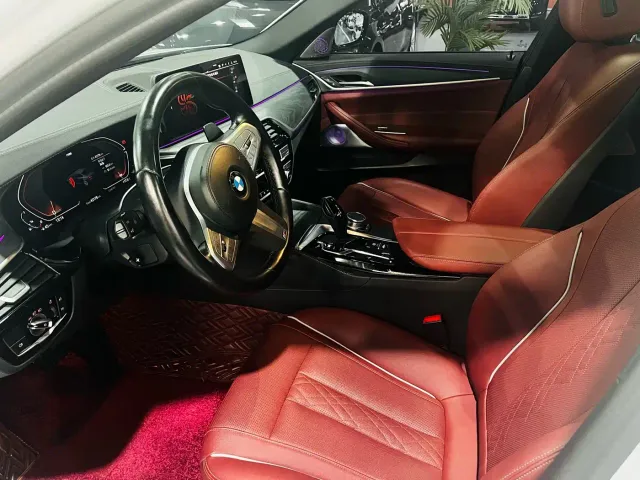 BMW 5 Series — Фото автомобиля 4