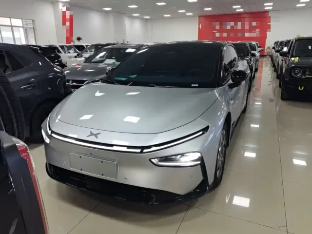 Xpeng P7+ — Фото автомобиля 2