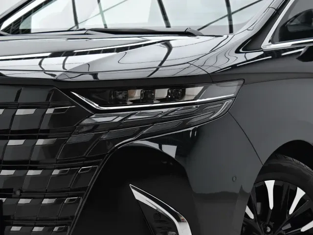 Toyota Alphard — Фото автомобиля 6