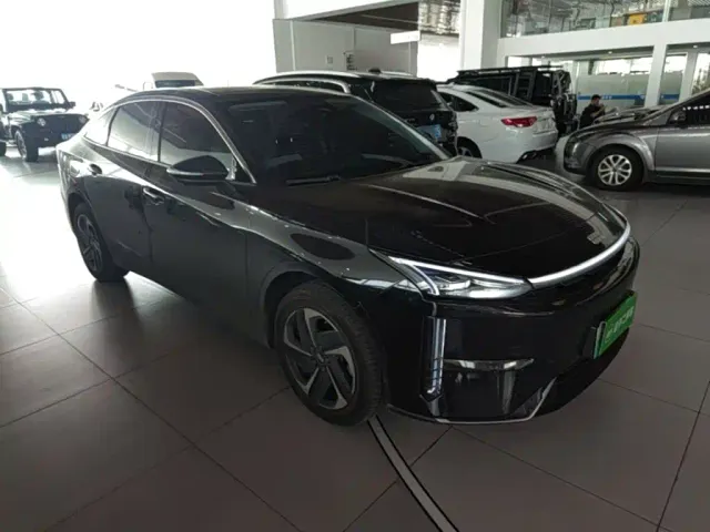 Geely Galaxy L6 — Фото автомобиля 3