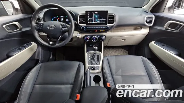 Hyundai Venue — Фото автомобиля 10
