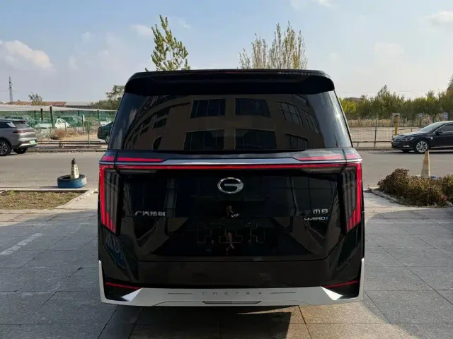 GAC Trumpchi M8 — Фото автомобиля 11