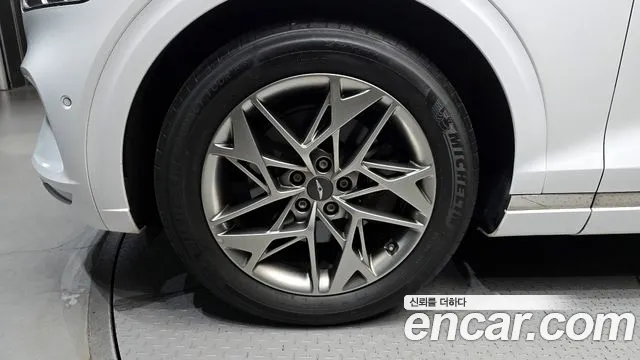 Genesis GV70 2.5T Бензин 2WD — Фото автомобиля 5