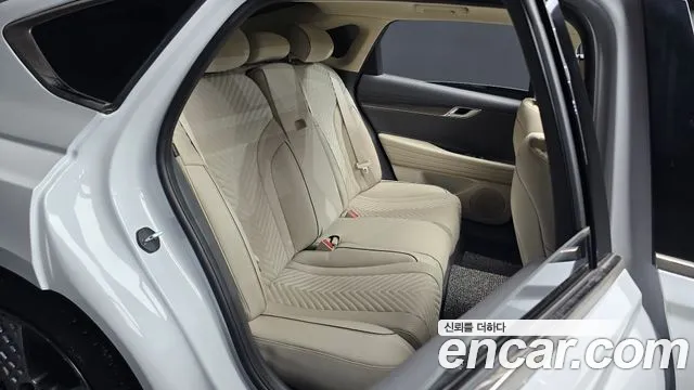 Genesis G80 RG3 — Фото автомобиля 16
