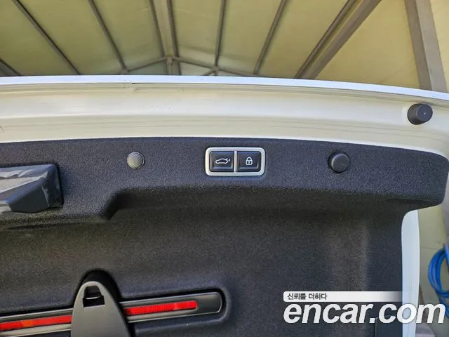 Hyundai Grandeur GN7 — Фото автомобиля 15