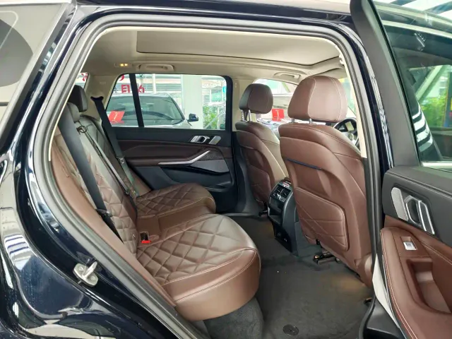 BMW X5 — Фото автомобиля 8