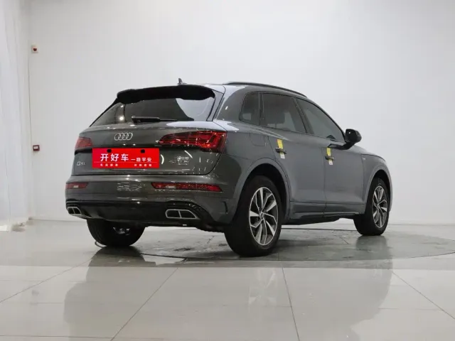Audi Q5L — Фото автомобиля 4