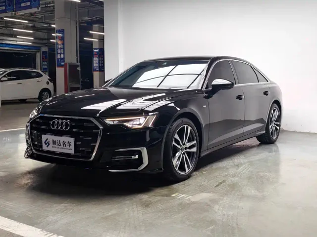 Фотография автомобиля — Audi A6L