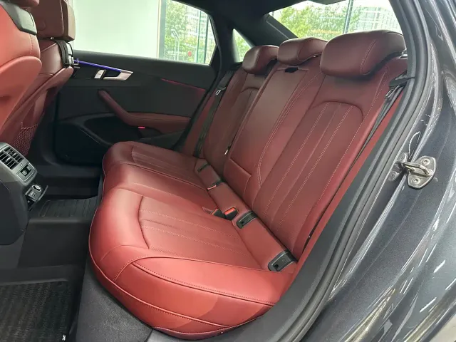 Audi A4L — Фото автомобиля 21