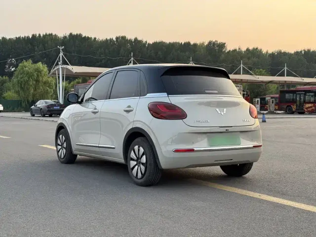 Wuling Bingo — Фото автомобиля 4