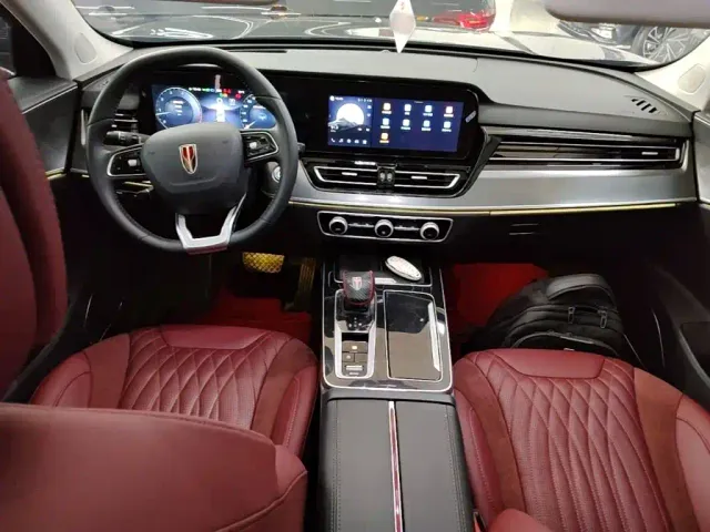 Hongqi HS5 — Фото автомобиля 9