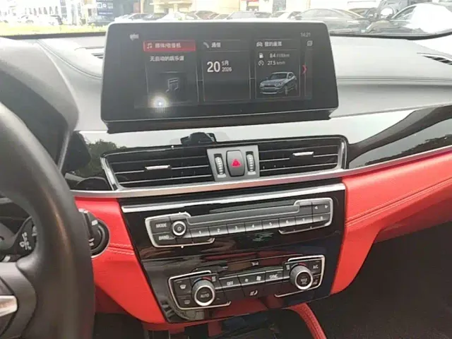 BMW X2 — Фото автомобиля 12