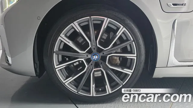 BMW 7 Series G11 — Фото автомобиля 5
