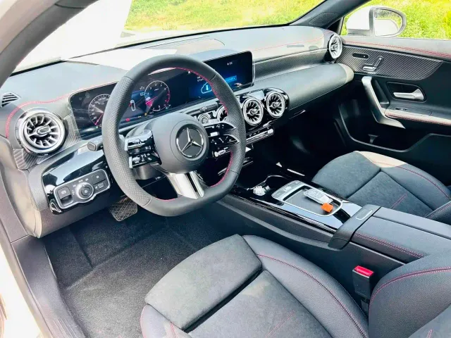 Mercedes-Benz A-Class — Фото автомобиля 14