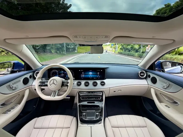 Mercedes-Benz E-Class — Фото автомобиля 10
