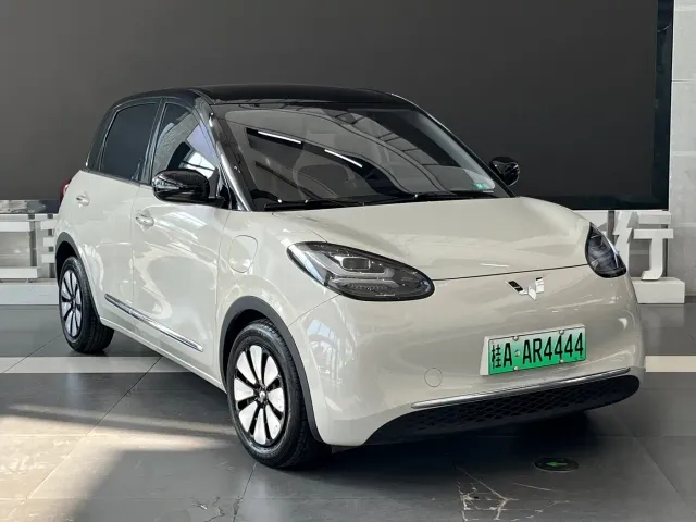 Wuling Bingo — Фото автомобиля 3