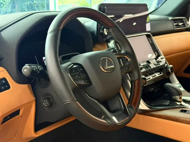 Lexus LX — Фото автомобиля 5