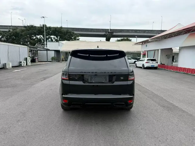 Land Rover Range Rover Sport 2022 3.0 L6 Gloss Black Edition — Фото автомобиля 9