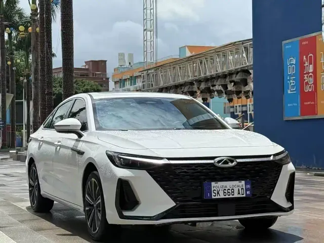 Chery Arrizo 8 2023 1.6T DCT Elegance — Фото автомобиля 3