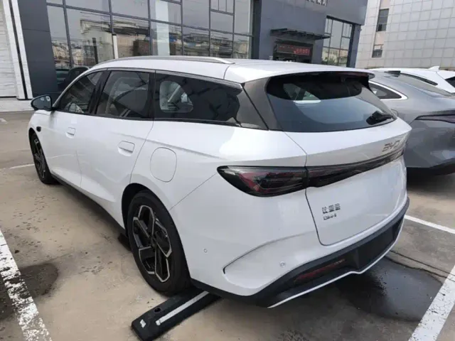 BYD Seal 06 DM-i Touring 2025 DM-i 150KM Flagship — Фото автомобиля 4