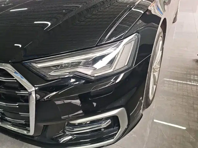 Audi A6L — Фото автомобиля 23