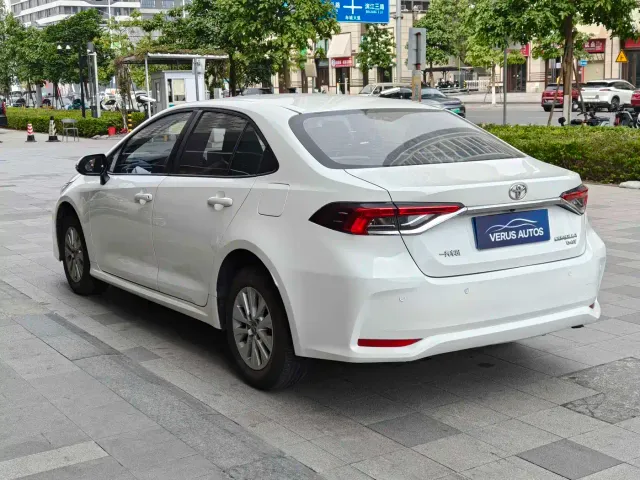 Toyota Corolla — Фото автомобиля 14