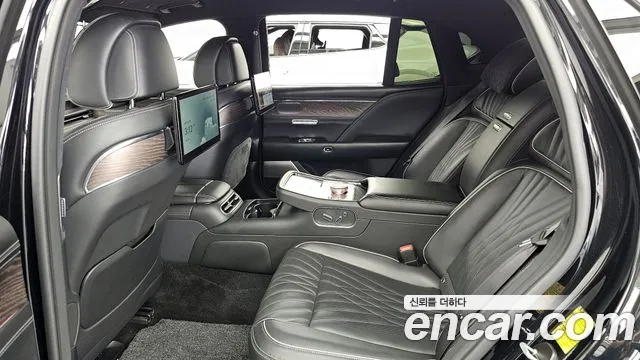 Genesis G90 Бензин 3.5 турбо AWD — Фото автомобиля 25
