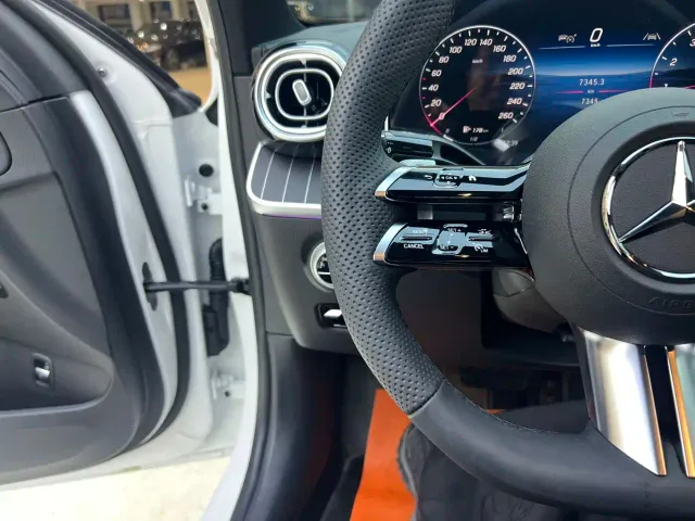 Mercedes-Benz C-Class — Фото автомобиля 11